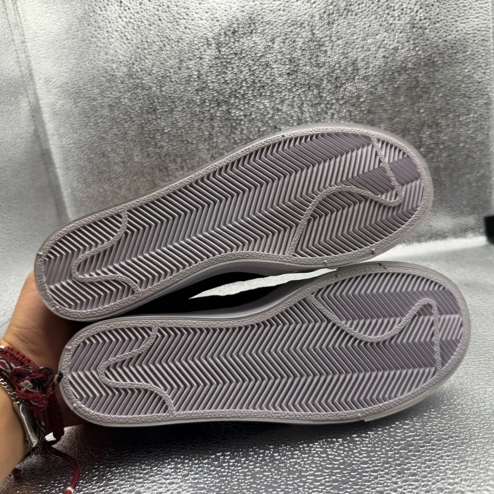 Size 6 Nike Court Legacy Slip On Womens Black Excellent Canvas CW6540-002